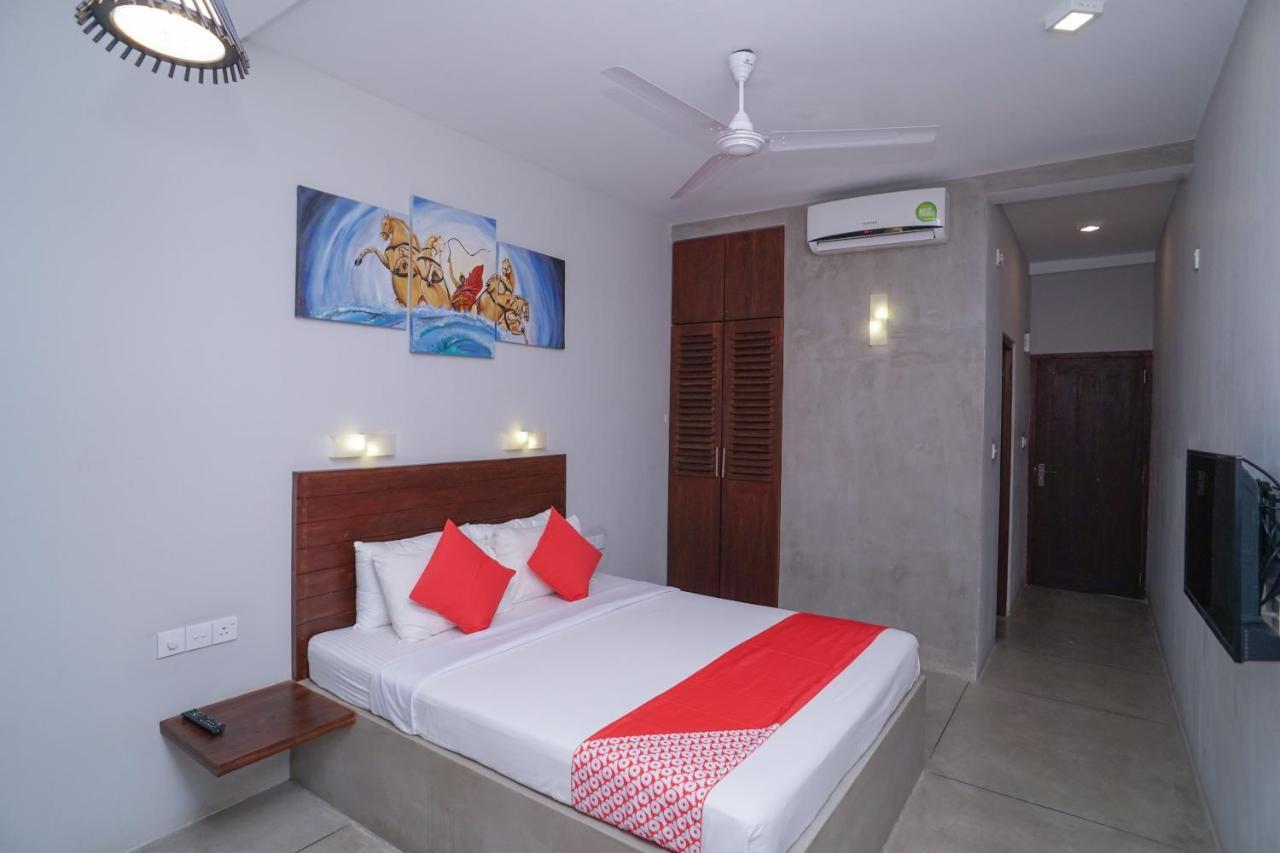 Chariot Lodge Хиккадува Экстерьер фото