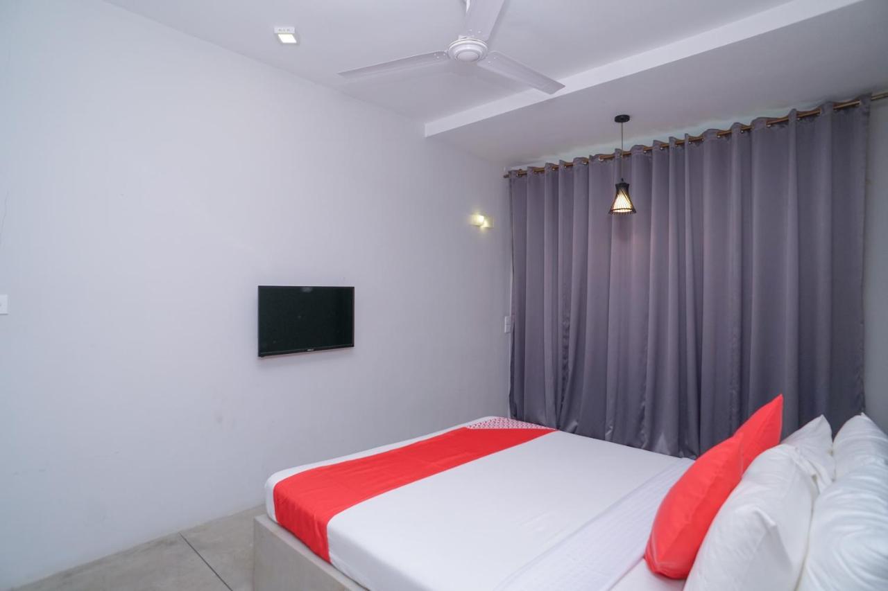 Chariot Lodge Хиккадува Экстерьер фото